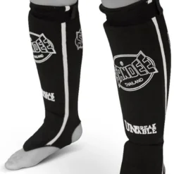 MUAY THAI SANDEE-Black & White Cotton Slip-on Competition Shinguard